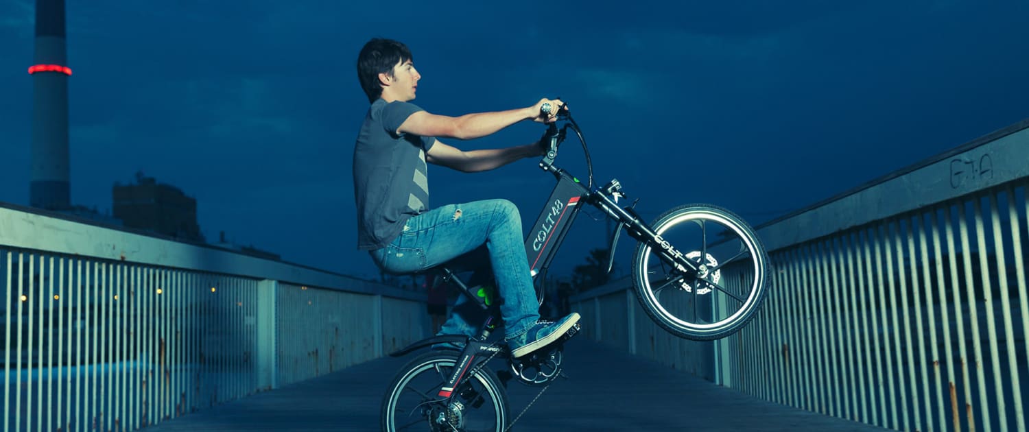 תמונת רקע- דוגמן אופניים חשמליים של גרין בייק קולט 48